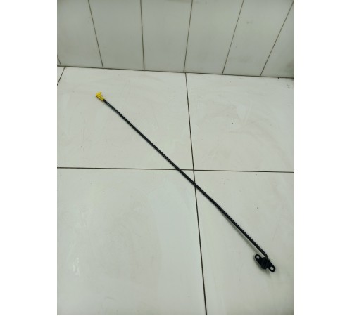 Держатель капота