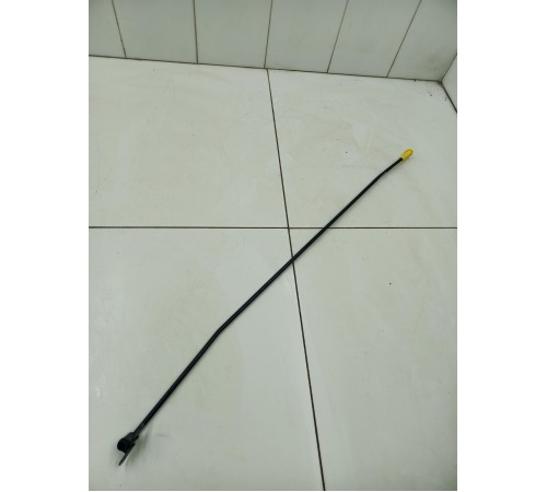 Держатель капота