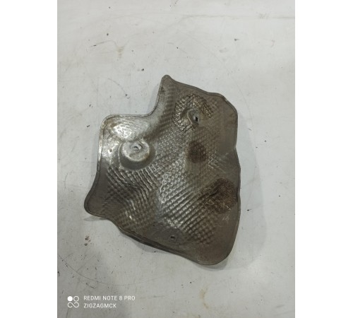 Теплоизоляционный экран топливного бака