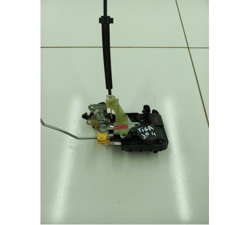 Замок двери задний правый