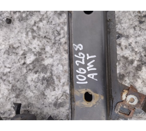 Балка подвески передняя (подрамник)