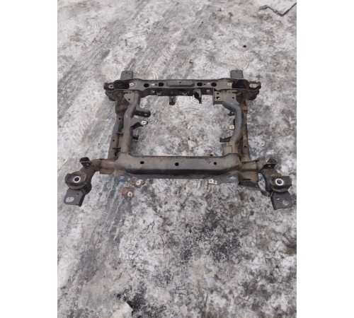 Балка подвески передняя (подрамник)