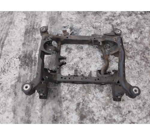 Балка подвески передняя (подрамник)