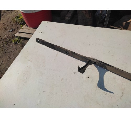 Распорка кузова левая