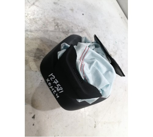 Подушка безопасности водителя