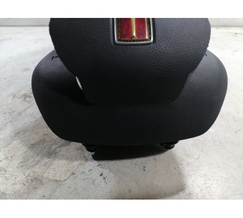 Подушка безопасности водителя