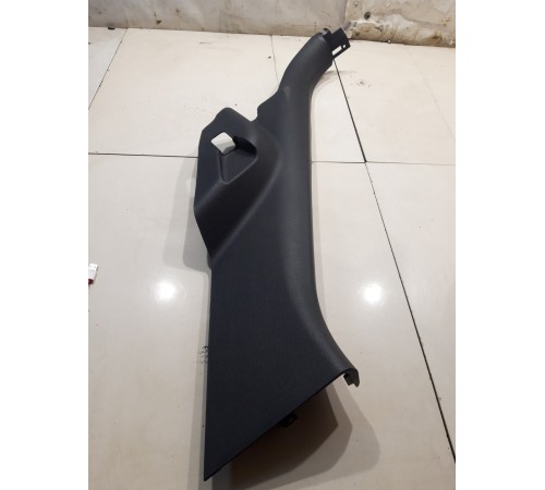 Обшивка стойки(задняя правая)