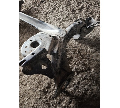 Балка задняя