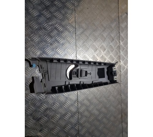 Обшивка салона лев.