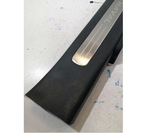 Накладка порога левая