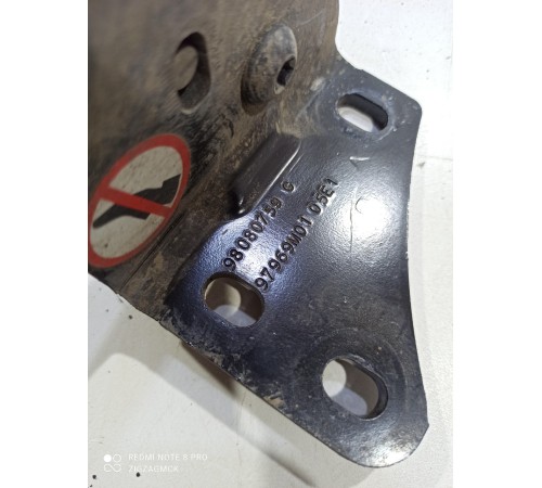 Ролик двери сдвижной (задний левый нижний)