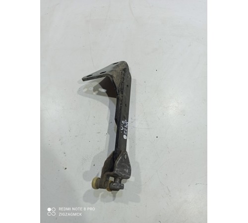 Ролик двери сдвижной (задний левый нижний)