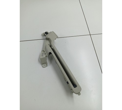 Кронштейн полки багажника левый