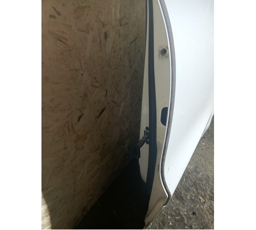 Дверь задняя левая