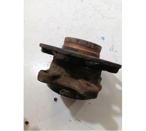 Ступица задняя правая