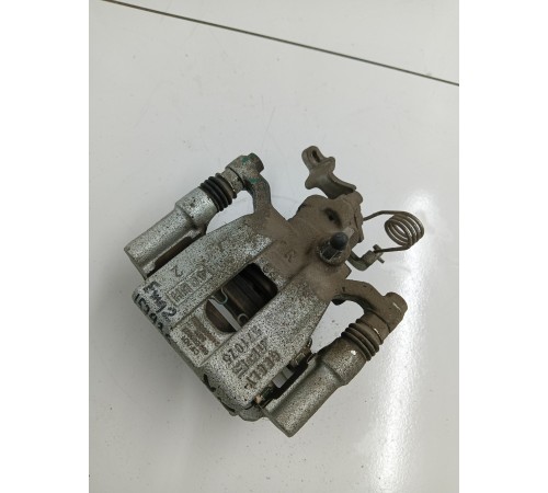 Суппорт задний правый