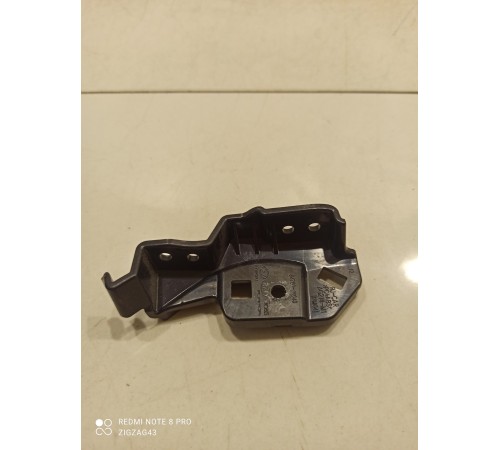 Кронштейн накладки торпедо