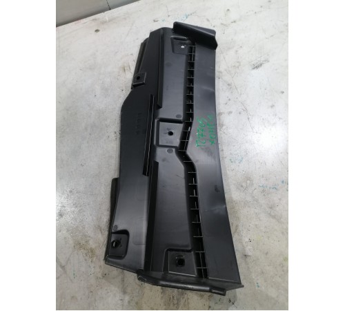 Кронштейн накладка пластик кузова