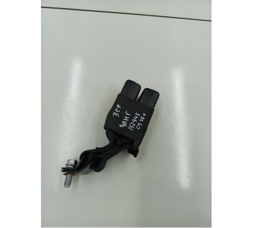 Ответная часть ремня безопасности задняя правая