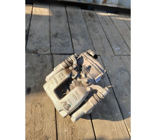 Суппорт задний левый