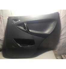 Обшивка двери задней правой