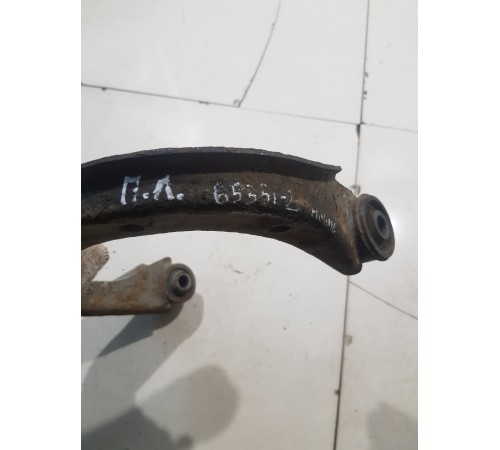 Рычаг подвески передний левый