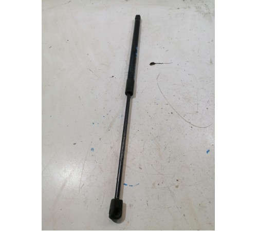 Амортизатор двери крышки багажника правый