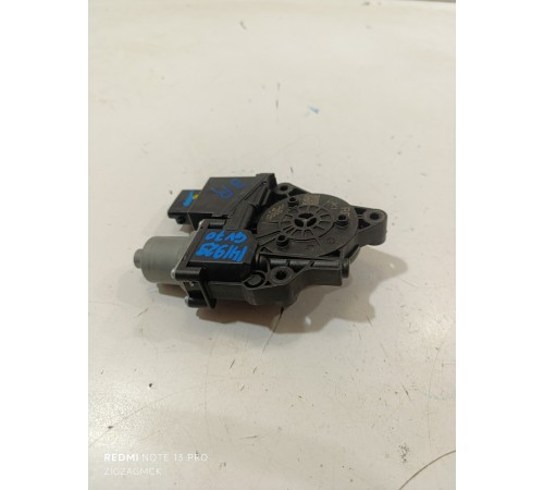 Моторчик стеклоподъемника задний правый