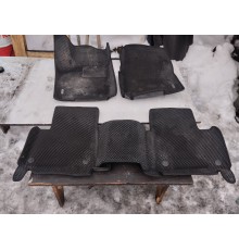 Комплект ковриков салона