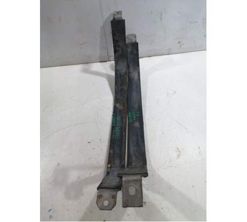 Крепление топливного бака 2шт