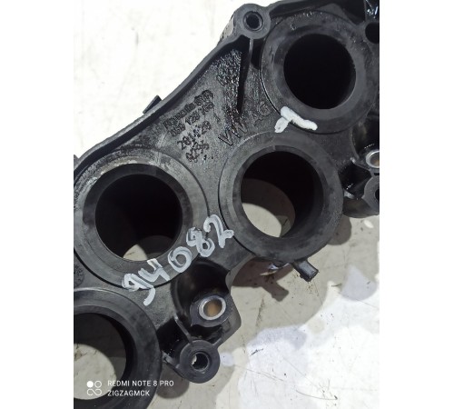 Впускной коллектор левый