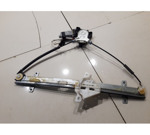 Стеклоподъемник (передний правый)