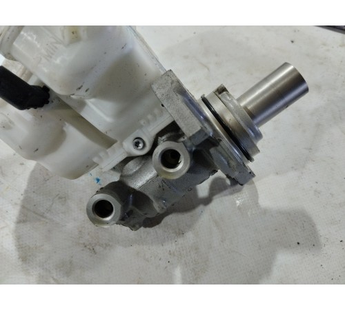 Главный тормозной цилиндр (в сборе)