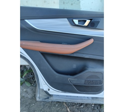 Дверь задняя левая