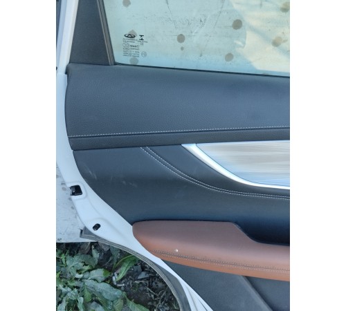 Дверь задняя левая