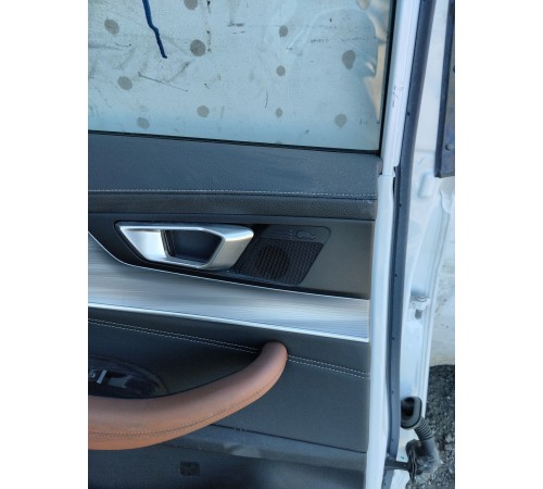 Дверь задняя левая