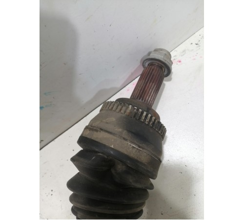 Привод (полуось) передний правый