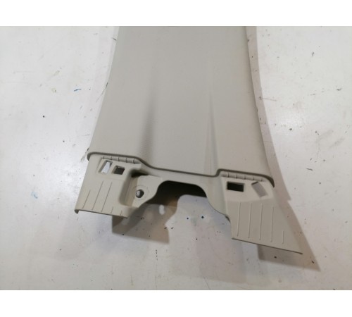 Обшивка центральной стойки левая верхняя 