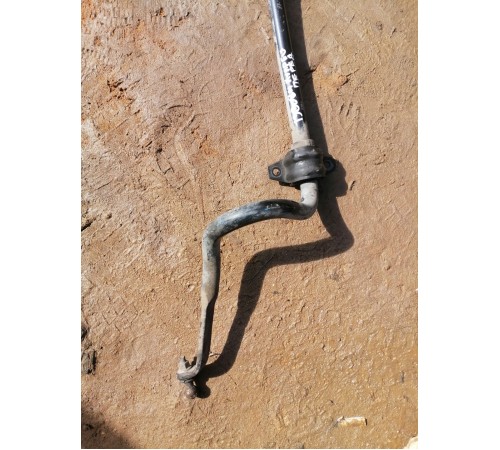 Стабилизатор передний