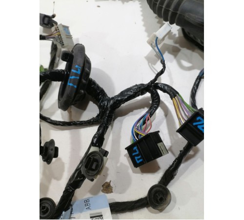 Проводка двери передняя левая