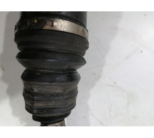 Полуось (привод) передний правый