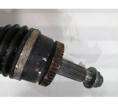 Полуось (привод) передний правый