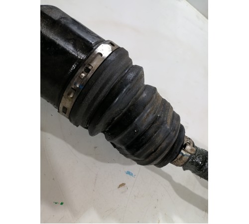 Полуось (привод) передний правый