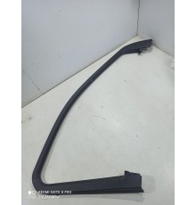 Накладка стекла двери (передняя левая)