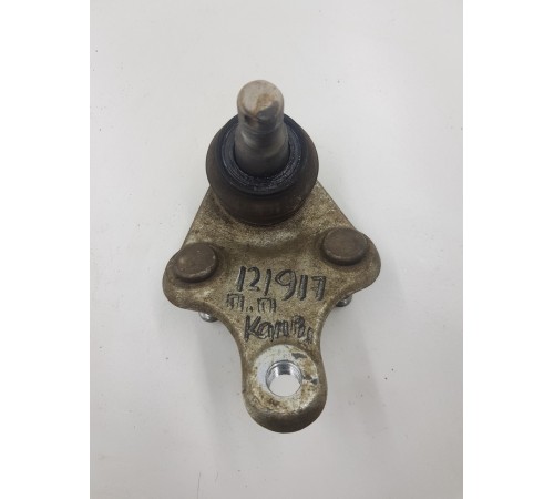 Опора шаровая передняя правая