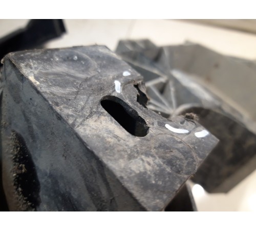 Панель передняя(рамка радиатора)