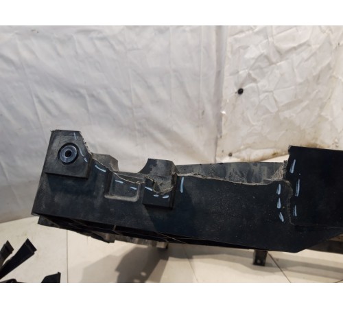 Панель передняя(рамка радиатора)