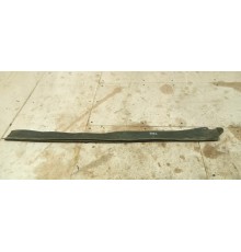 Уплотнительная резинка передней правой двери