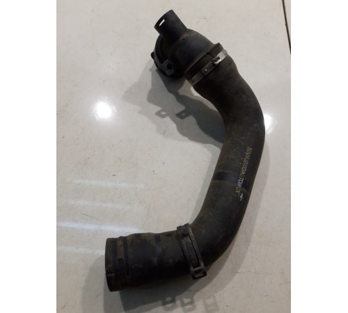 Патрубок системы охлаждения