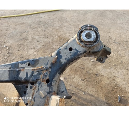 Балка задняя